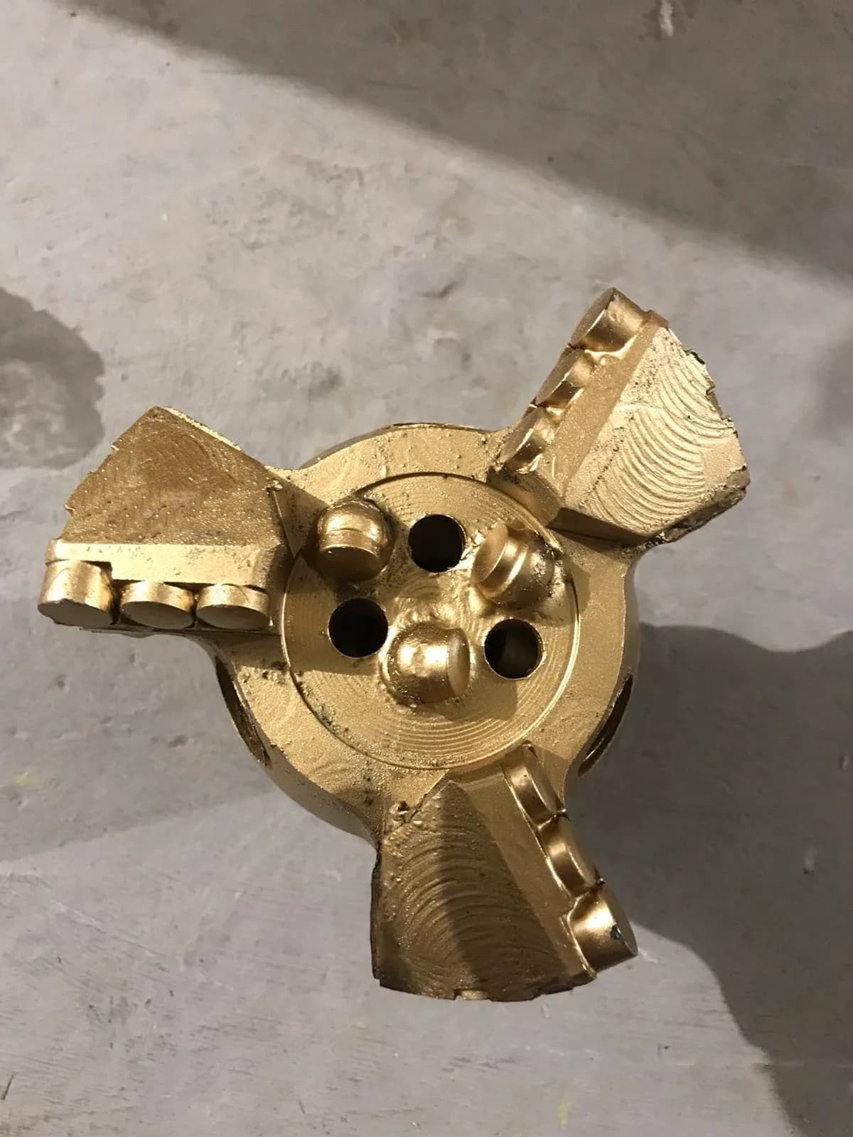 110 mm (4.33") PDC Drag Bit (3 and 4 blades) 3 blades, Z50 API Reg