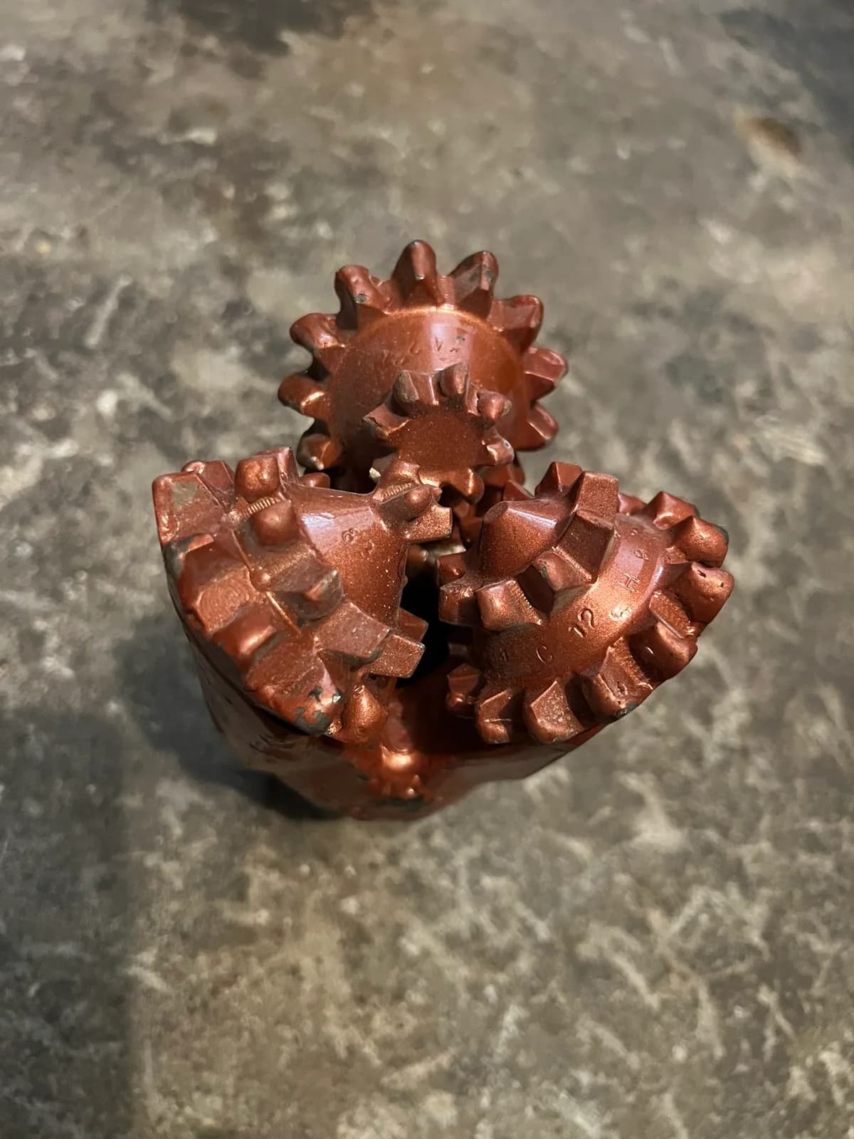 101.6 mm (4") Tricone Bit with Milled Steel Teeth, open bearing, IADC 231, 2 3/8 API Reg — DATC